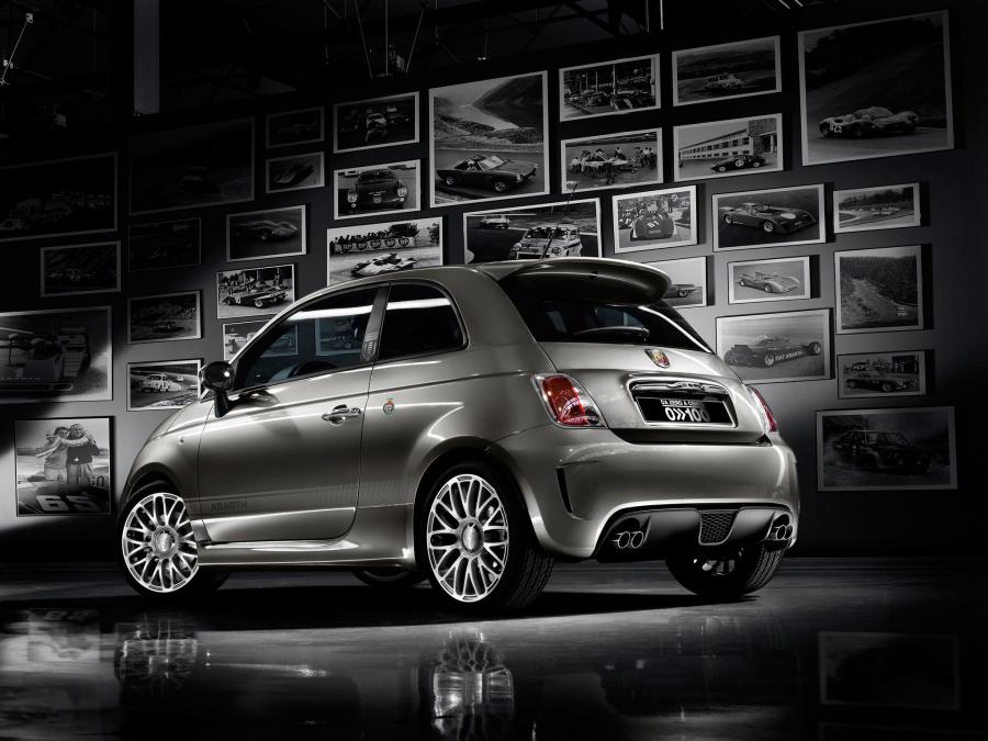  Fiat 500 Abarth Da 0 a 100 2008 года  (фото 2 из 3)